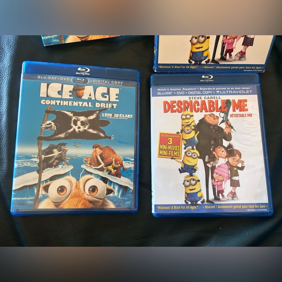 Other - (FREE) Blu-ray Bundle: Ice Age and Despicable Me